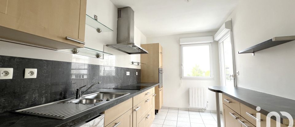 Appartement 4 pièces de 90 m² à Reims (51100)