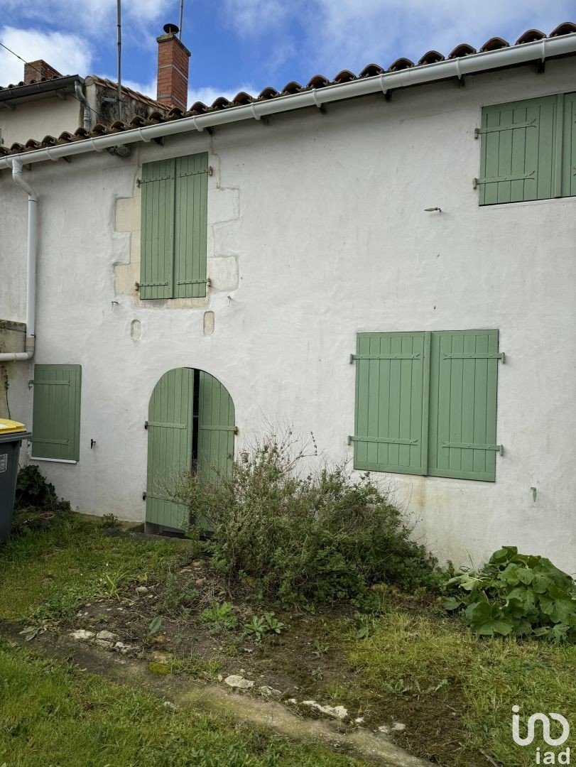 House 3 rooms of 60 m² in Sainte-Marie-de-Ré (17740)