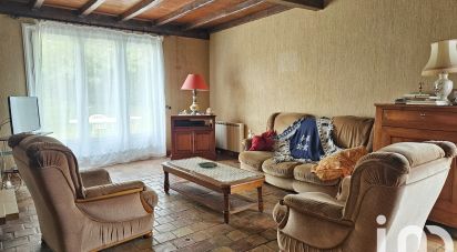 Village house 4 rooms of 105 m² in Bouëx (16410)