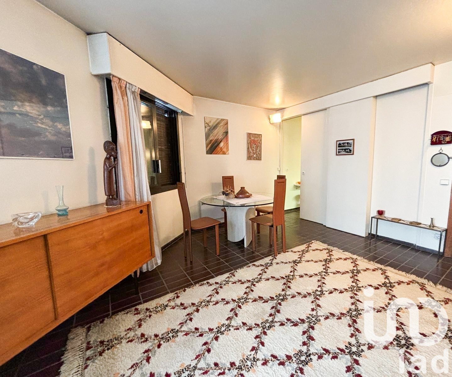 Appartement a louer paris-17e-arrondissement - 2 pièce(s) - 52 m2 - Surfyn