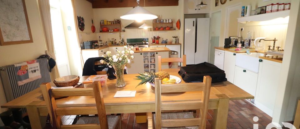 House 5 rooms of 112 m² in Rives de l'Yon (85310)