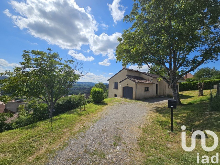 Maison 4 pièces de 79 m² à Saint-Céré (46400)