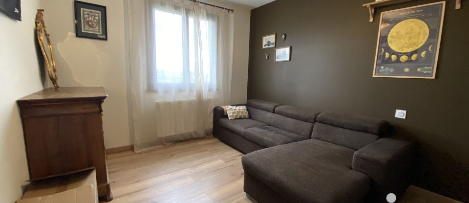 Maison 4 pièces de 79 m² à Saint-Céré (46400)