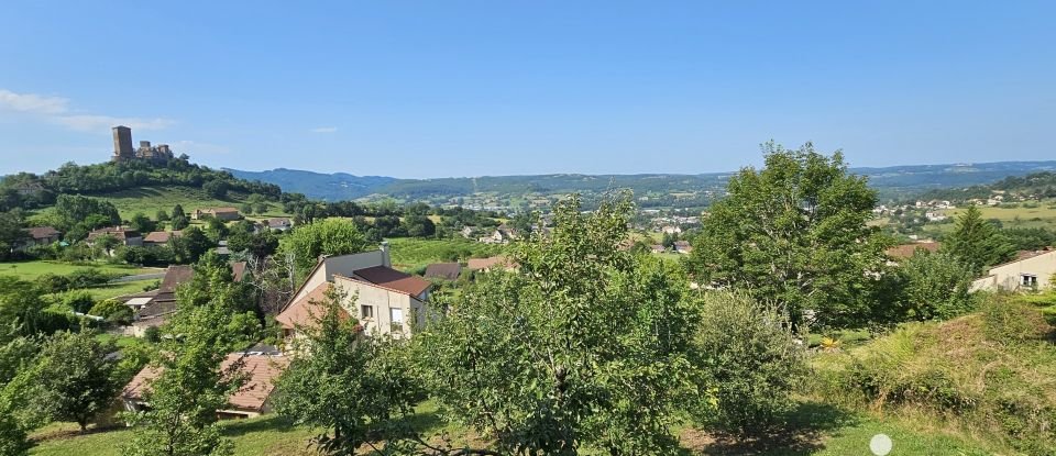 Maison 4 pièces de 79 m² à Saint-Céré (46400)