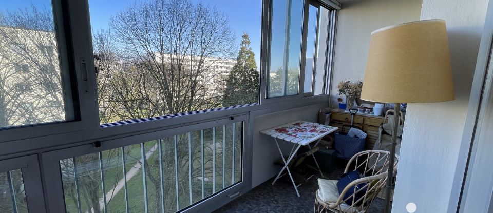 Appartement 3 pièces de 63 m² à Saint-Cloud (92210)