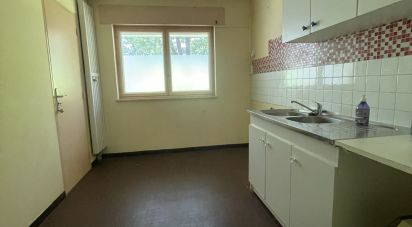 Apartment 2 rooms of 65 m² in Lormont (33310)