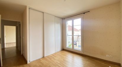 Apartment 3 rooms of 65 m² in Savigny-le-Temple (77176)