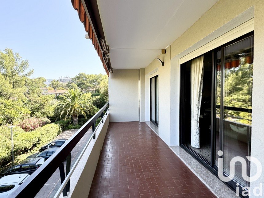 Apartment 3 rooms of 80 m² in Toulon (83000)