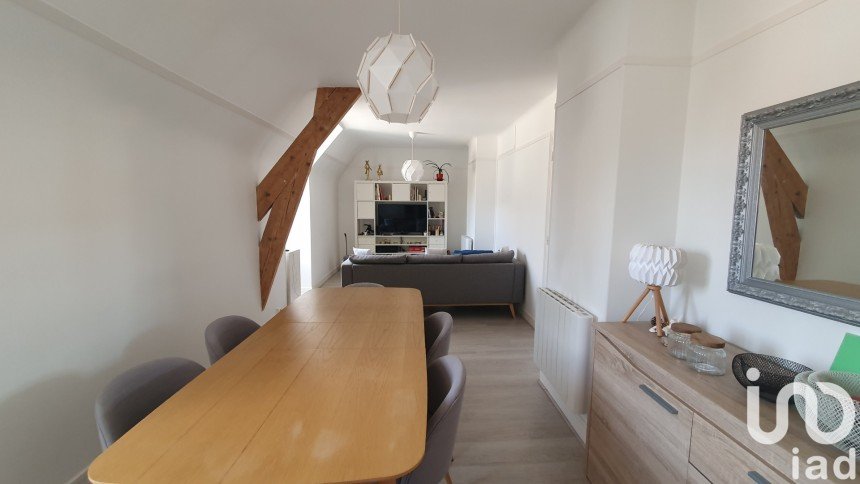 Apartment 5 rooms of 109 m² in Les Andelys (27700)