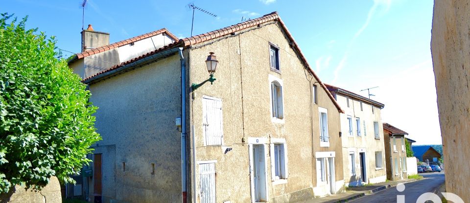 Maison de ville 5 pièces de 90 m² à Montmorillon (86500)