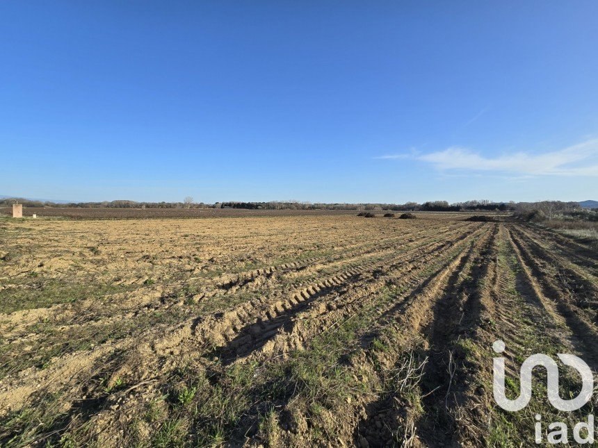 Agricultural land of 9,392 m² in Laudun-l'Ardoise (30290)