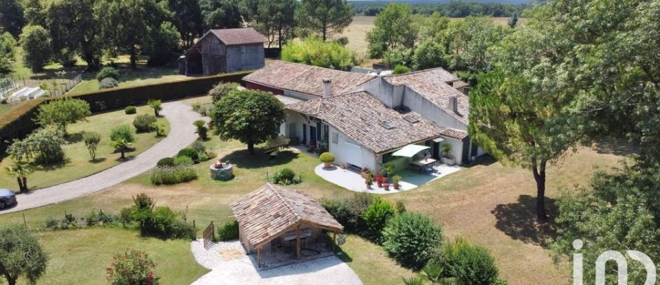 Maison 8 pièces de 230 m² à Nérac (47600)