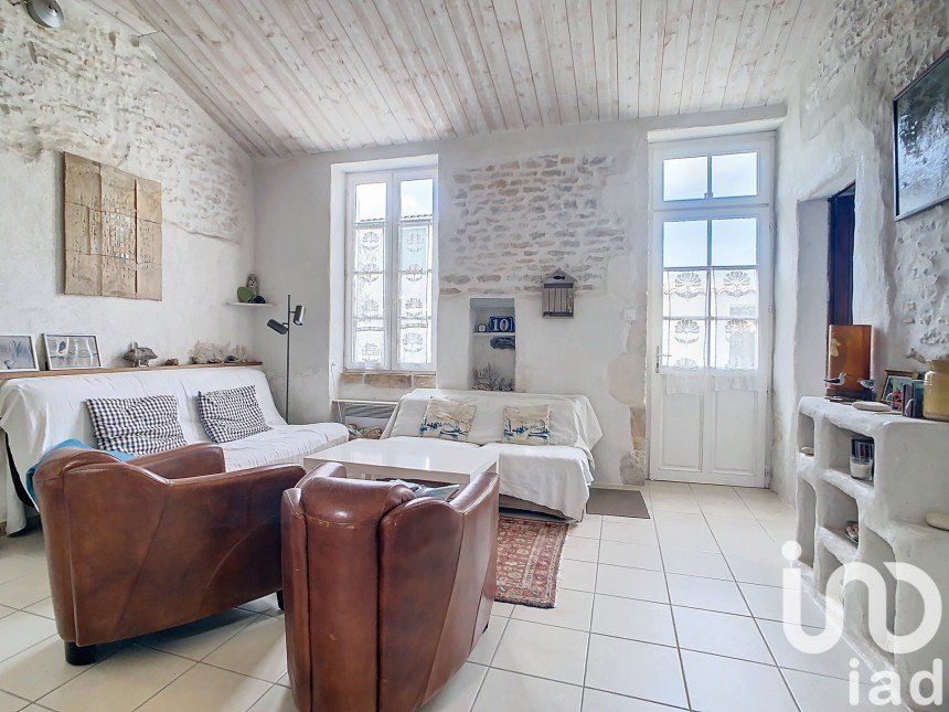 Village house 5 rooms of 104 m² in La Couarde-sur-Mer (17670)