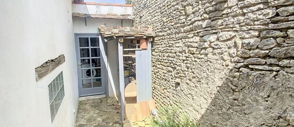 Village house 5 rooms of 104 m² in La Couarde-sur-Mer (17670)