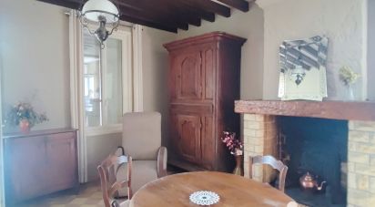 Traditional house 8 rooms of 198 m² in Saint-Germain-du-Puch (33750)