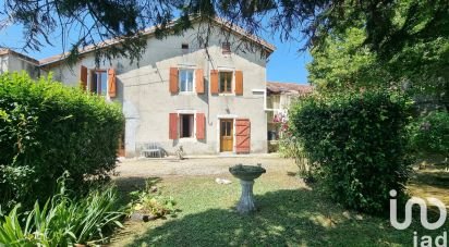 House 7 rooms of 128 m² in Rouillac (16170)