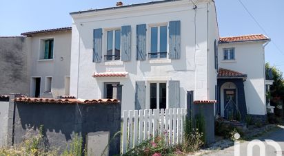 Maison 6 pièces de 143 m² à Saint-Hilaire-la-Palud (79210)