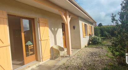 Traditional house 5 rooms of 99 m² in Lahosse (40250)