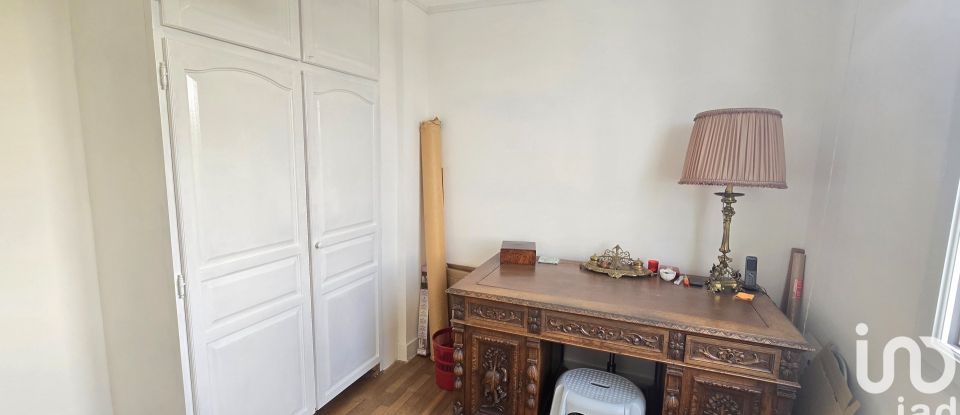 Traditional house 5 rooms of 150 m² in Saint-Jean-de-la-Ruelle (45140)