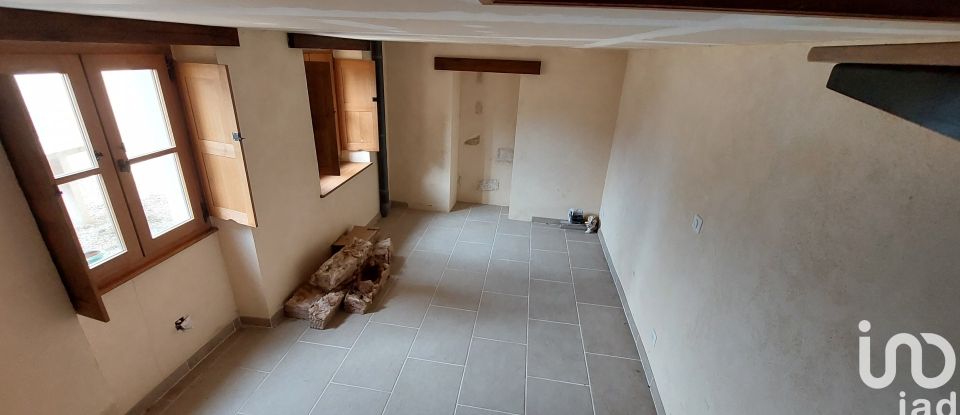 Village house 3 rooms of 55 m² in Thury (89520)