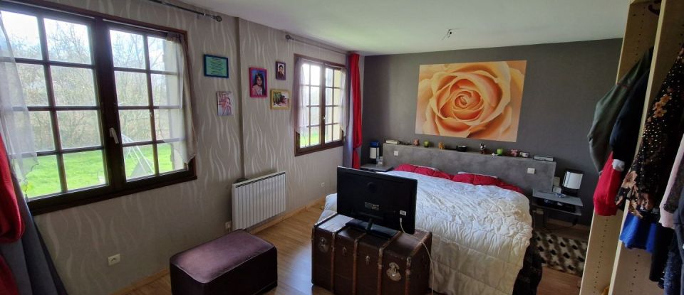 Maison 6 pièces de 165 m² à Cahagnolles (14490)