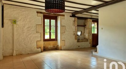 House 15 rooms of 314 m² in Rouzède (16220)