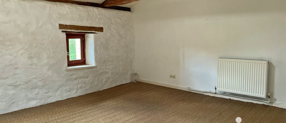 Maison 15 pièces de 314 m² à Rouzède (16220)