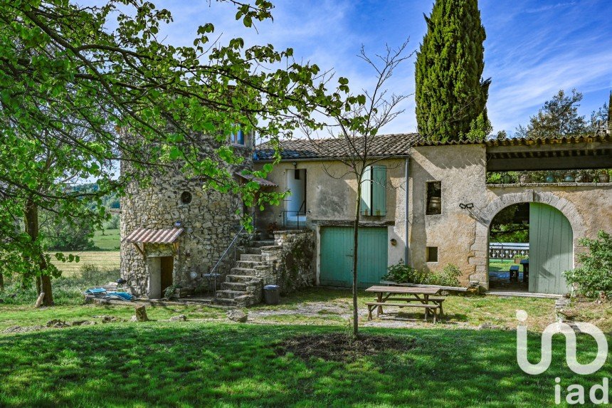 Maison 12 pièces de 400 m² à Forcalquier (04300)