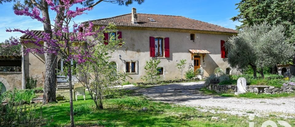 Maison 12 pièces de 400 m² à Forcalquier (04300)