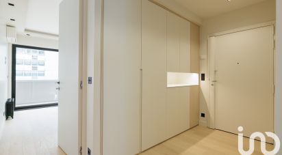 Apartment 5 rooms of 109 m² in Paris (75015)