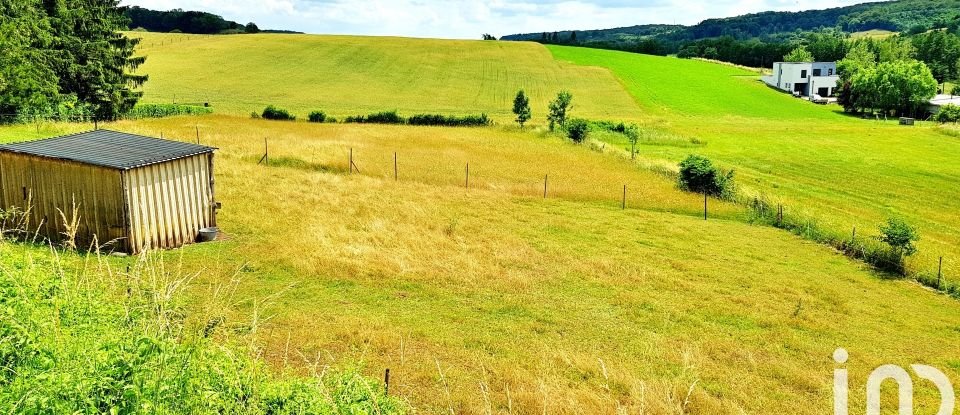 Land of 2,800 m² in Elzange (57970)