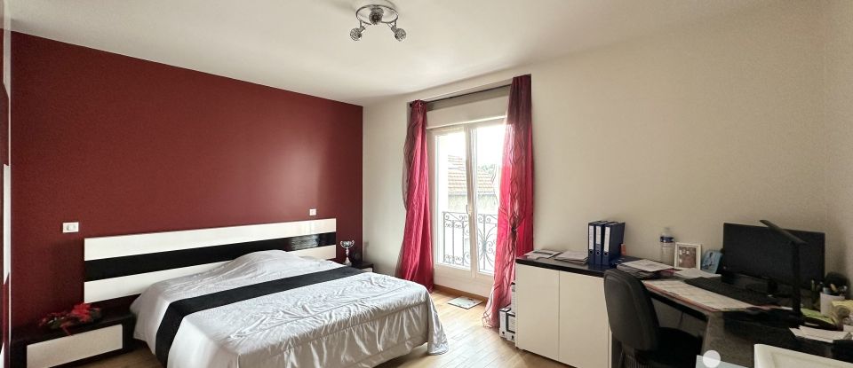 Maison 6 pièces de 175 m² à Drancy (93700)