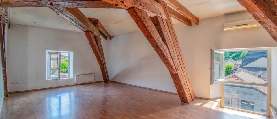 Apartment 5 rooms of 111 m² in L'Isle-sur-le-Doubs (25250)