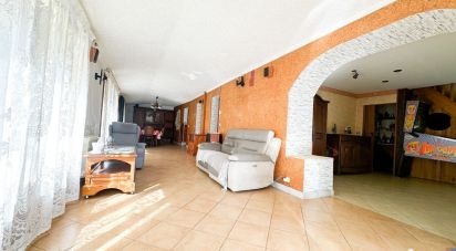 House 7 rooms of 182 m² in Crouy-sur-Ourcq (77840)