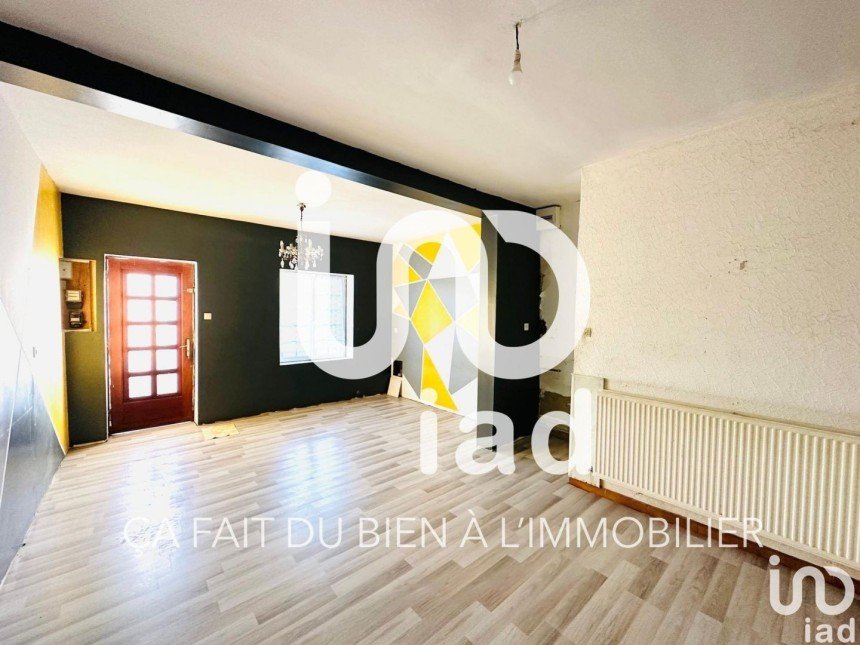 House 4 rooms of 99 m² in Auchel (62260)