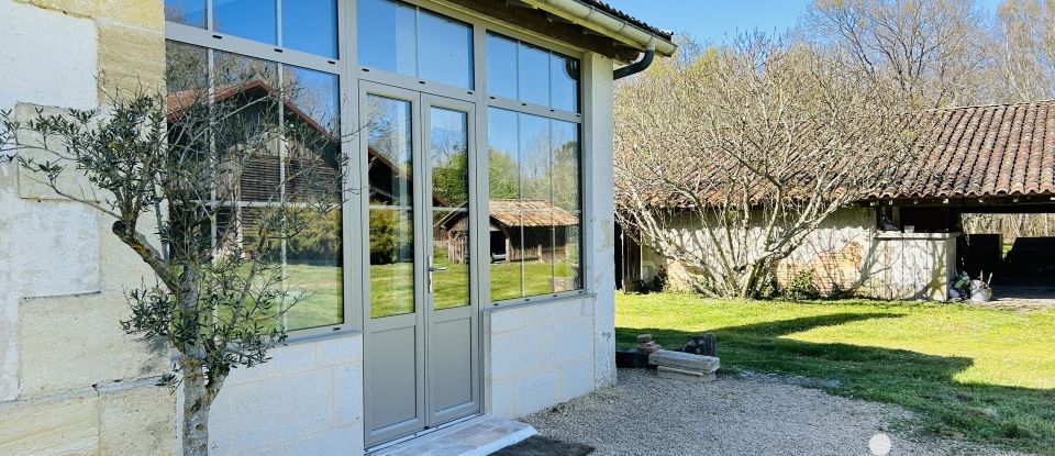 Domaine 6 pièces de 205 m² à Le Barp (33114)