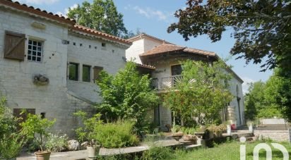 Maison de campagne 15 pièces de 420 m² à MONTCUQ (46800)