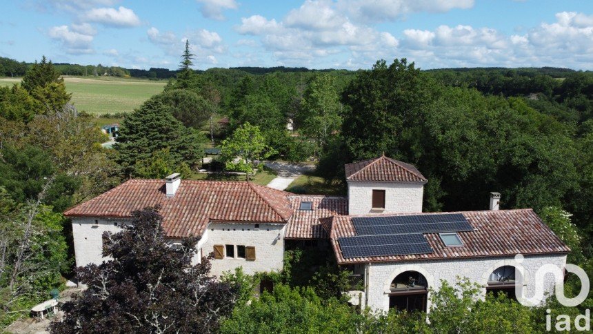 Maison de campagne 15 pièces de 420 m² à MONTCUQ (46800)