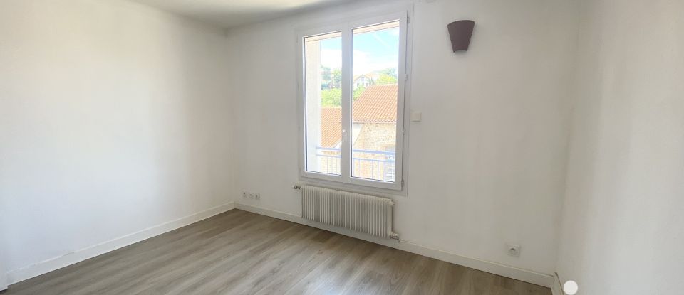 Apartment 4 rooms of 86 m² in Saint-Chamond (42400)