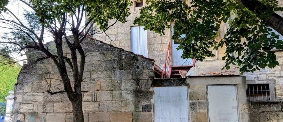 Murs commerciaux de 144 m² à Saint-Médard-de-Guizières (33230)