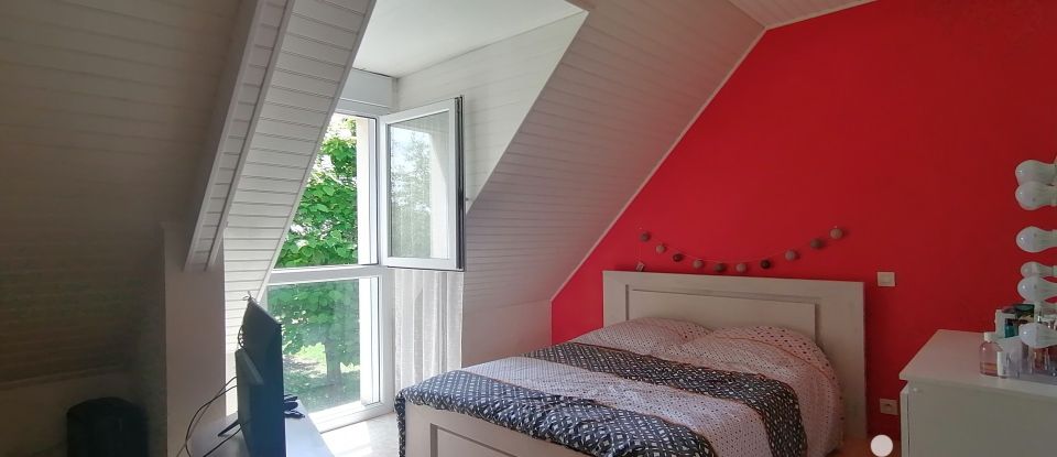 Maison 6 pièces de 110 m² à Bains-sur-Oust (35600)