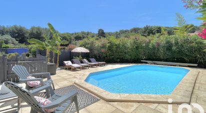 House 9 rooms of 216 m² in Six-Fours-les-Plages (83140)
