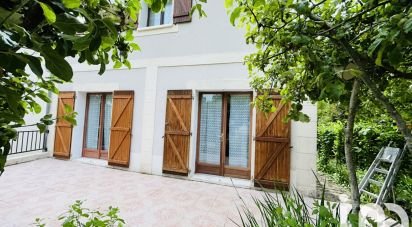 Pavilion 7 rooms of 170 m² in Le Malesherbois (45330)