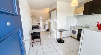 Apartment 1 room of 20 m² in Sainte-Savine (10300)