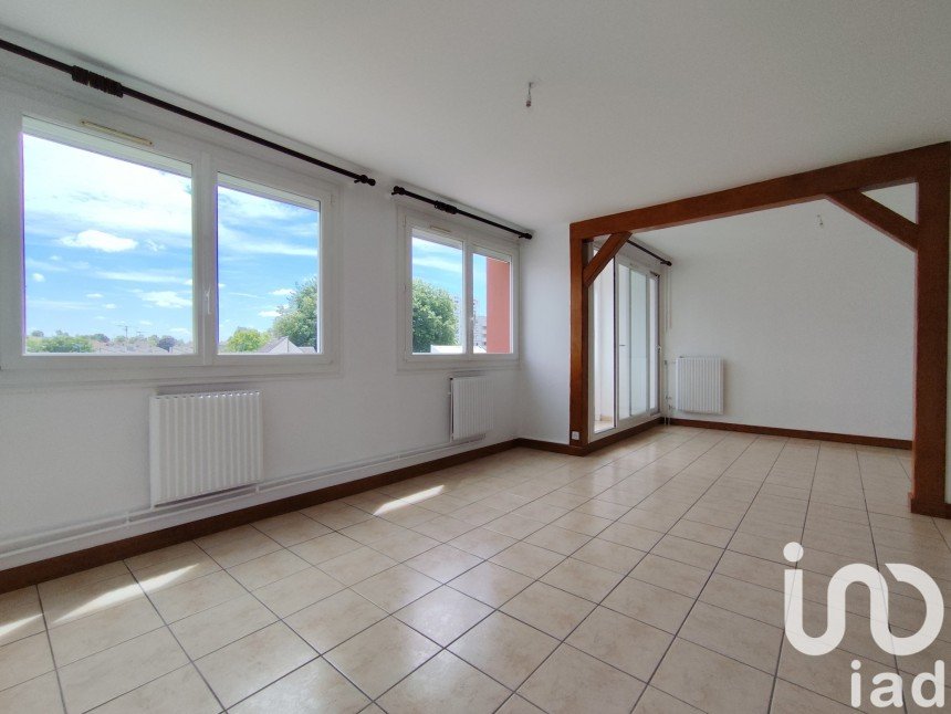 Apartment 4 rooms of 76 m² in Fleury-les-Aubrais (45400)