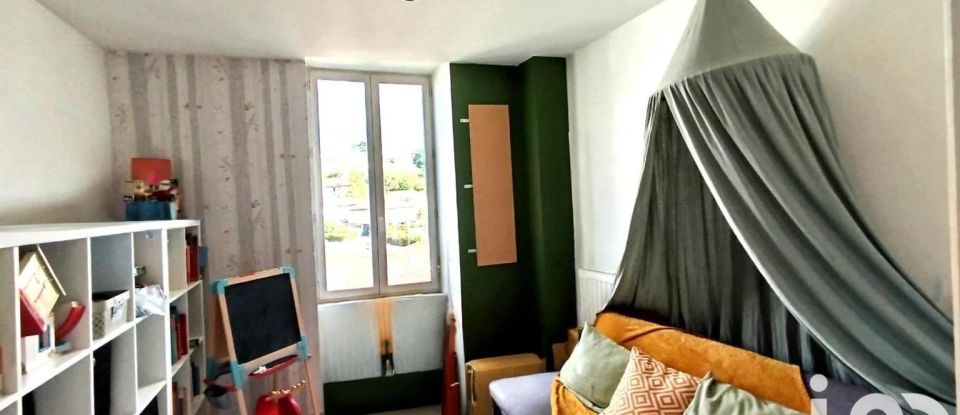 Appartement 4 pièces de 86 m² à La Grand-Croix (42320)