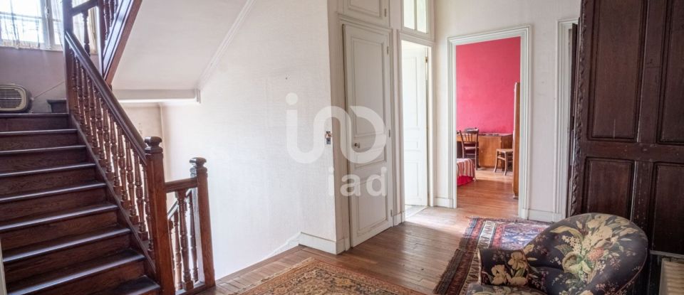 House 11 rooms of 310 m² in Moret Loing et Orvanne (77250)