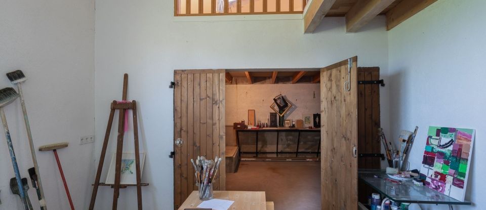 Maison 7 pièces de 198 m² à Arles (13280)