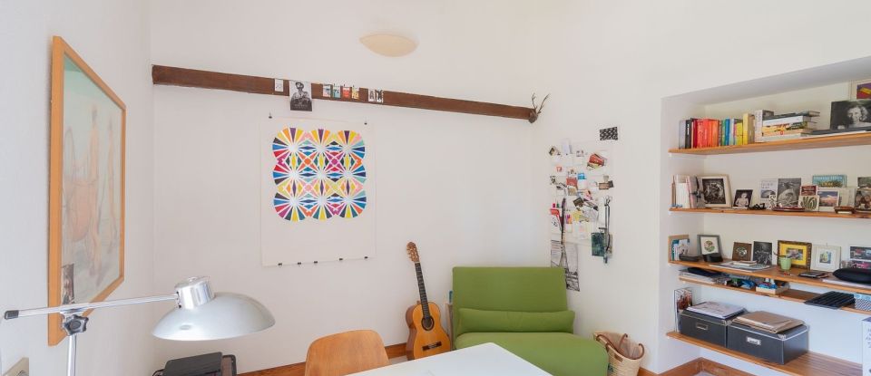 Maison 7 pièces de 198 m² à Arles (13280)