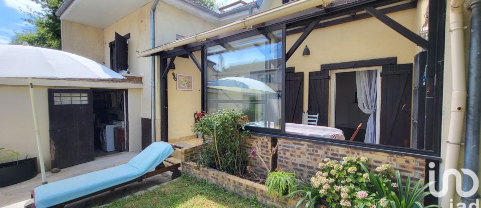 House 5 rooms of 120 m² in Noisy-le-Grand (93160)